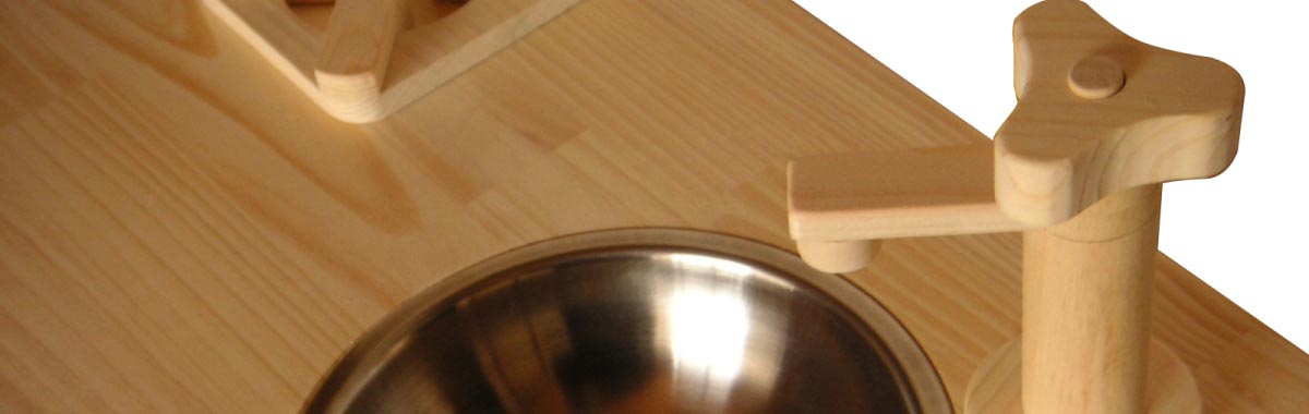SayWoodworkの国産木のおもちゃ。ままごとキッチン、ままごとおもちゃ